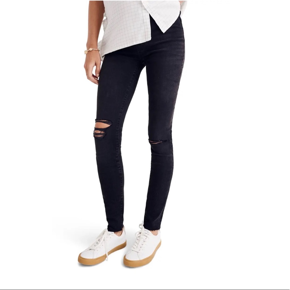 Maternity Over-the-Belly Skinny Jeans in Black Sea